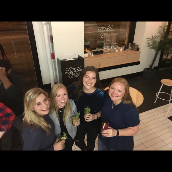 Meet your Posher, Madi - Picture 7 of 8